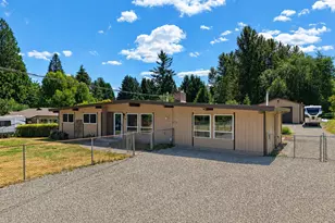 18625 SE 213th St, Renton, WA 98058 - Photo 2