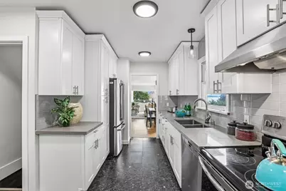 3736 NE 153rd Street, Lake Forest Park, WA 98155 - Photo 14