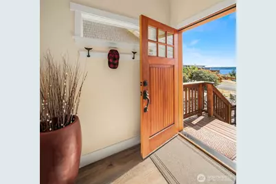 25931 75th Avenue SW, Vashon, WA 98070 - Photo 10