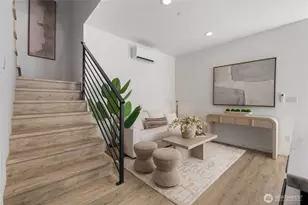 2328 D Franklin Ave E, Seattle, WA 98102 - Photo 10