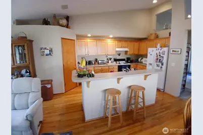 2907 173rd Street E, Tacoma, WA 98445 - Photo 6