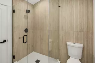 3847 NE 88th St, Seattle, WA 98115 - Photo 10