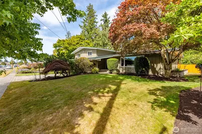300 Claremont Place, Mount Vernon, WA 98274 - Photo 1