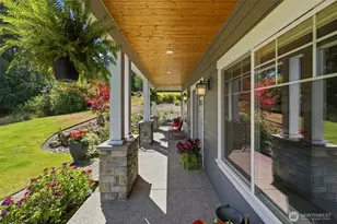1076 12th Ave, Fox Island, WA 98333 - Photo 2