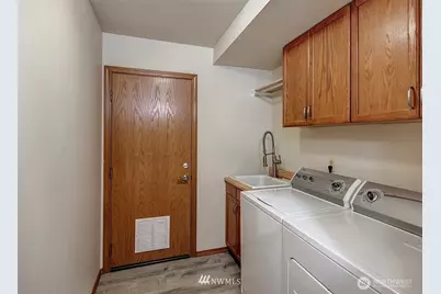 9132 NE 151st Street, Bothell, WA 98011 - Photo 16
