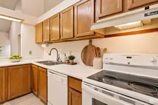 11550 SE 175th St, Renton, WA 98058 - Photo 4