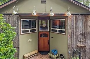 24901 Roberts Dr, Black Diamond, WA 98010 - Photo 2