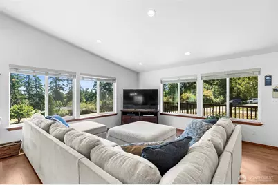 1415 Highland Drive, Oak Harbor, WA 98277 - Photo 6
