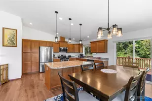1415 Highland Dr, Oak Harbor, WA 98277 - Photo 10