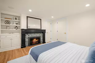 2456 3rd Ave W, Seattle, WA 98119 - Photo 14