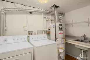 2456 3rd Ave W, Seattle, WA 98119 - Photo 24