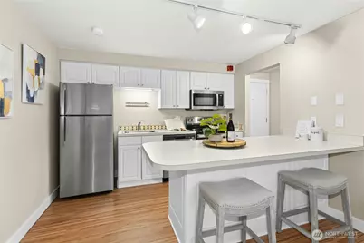 11208 NE 68th Street #110, Kirkland, WA 98033 - Photo 10