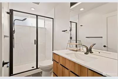8815 Interlake Avenue N #C, Seattle, WA 98103 - Photo 16