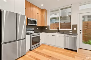 8815 Interlake Ave N, Seattle, WA 98103 - Photo 8