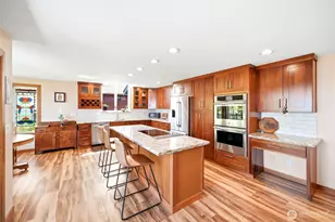 1010 1st Ln, Mukilteo, WA 98275 - Photo 12