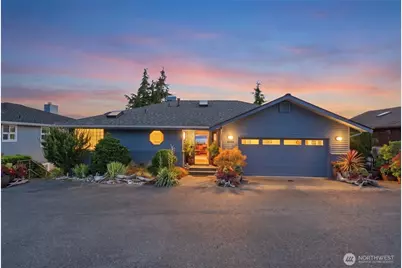 1010 1st Lane, Mukilteo, WA 98275 - Photo 2