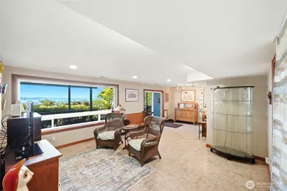 1010 1st Lane, Mukilteo, WA 98275 - Photo 18