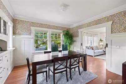 360 Howe Street, Seattle, WA 98109 - Photo 6