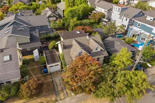 360 Howe St, Seattle, WA 98109 - Photo 36