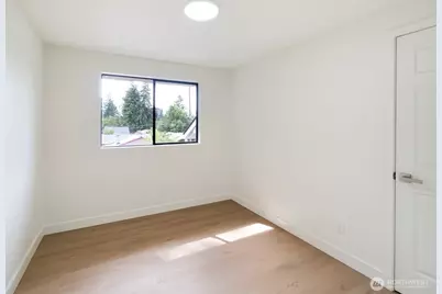 9420 7th Avenue SW, Seattle, WA 98106 - Photo 14