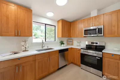 9420 7th Avenue SW, Seattle, WA 98106 - Photo 8