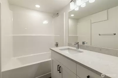 1957 Lake Whatcom Boulevard #9B, Bellingham, WA 98229 - Photo 28