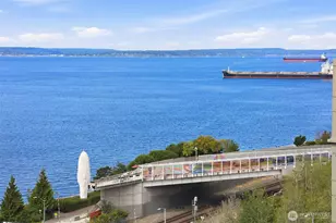 2716 Elliott Ave, Seattle, WA 98121 - Photo 2