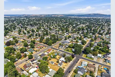 717 E Wabash Avenue, Spokane, WA 99207 - Photo 18