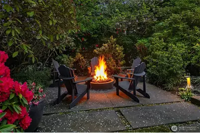 2017 Parkside Drive E, Seattle, WA 98112 - Photo 34