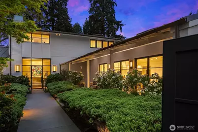 2017 Parkside Drive E, Seattle, WA 98112 - Photo 4