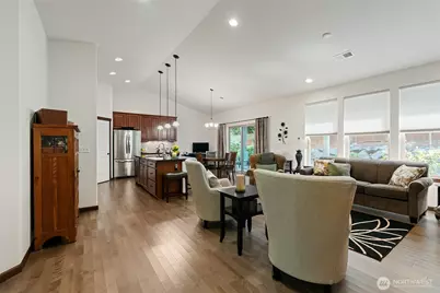 726 Twin Brooks Drive, Mount Vernon, WA 98273 - Photo 12