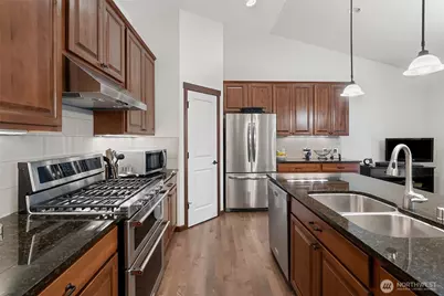 726 Twin Brooks Drive, Mount Vernon, WA 98273 - Photo 10