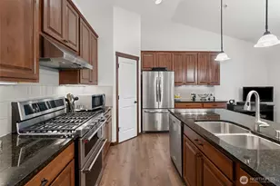 726 Twin Brooks Dr, Mount Vernon, WA 98273 - Photo 10