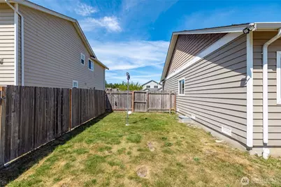 1810 Tundra Loop, Mount Vernon, WA 98273 - Photo 32