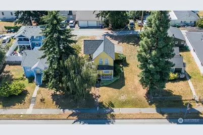 1415 12th Street, Anacortes, WA 98221 - Photo 1