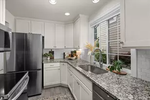 7823 196th St SW, Edmonds, WA 98026 - Photo 12