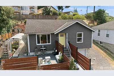 470 Grandey Way NE, Renton, WA 98057 - Photo 2