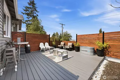 470 Grandey Way NE, Renton, WA 98057 - Photo 30