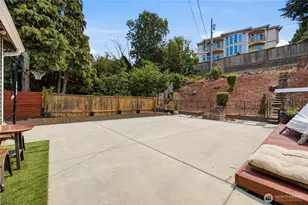 470 Grandey Way NE, Renton, WA 98057 - Photo 22
