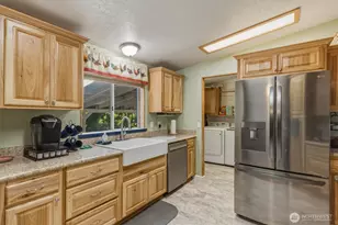 333 Franklin Pl, Longview, WA 98632 - Photo 10