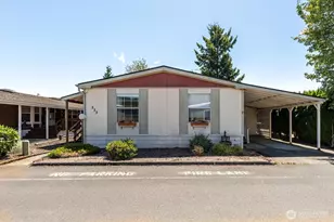 333 Franklin Pl, Longview, WA 98632 - Photo 2