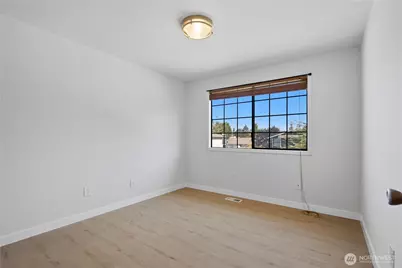 2719 NE 4th Court, Renton, WA 98056 - Photo 16