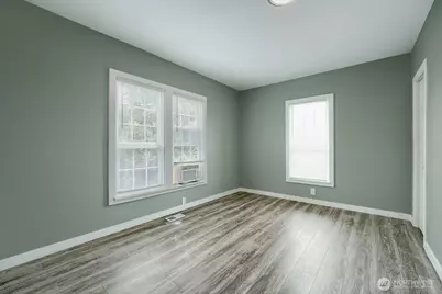 98178 5330 S Creston Street, Seattle, WA 98178 - Photo 8