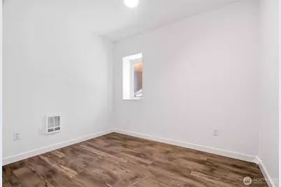 12516 15th Avenue NE #A, Seattle, WA 98125 - Photo 14