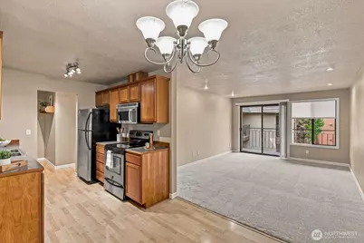 750 N 143rd Street #310, Seattle, WA 98133 - Photo 8