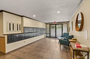 750 N 143rd St, Seattle, WA 98133 - Photo 2
