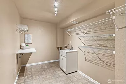 750 N 143rd Street #310, Seattle, WA 98133 - Photo 18