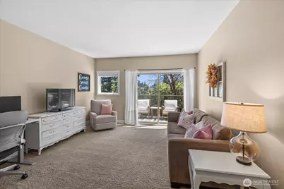 8503 Bowdoin Way #204, Edmonds, WA 98026 - Photo 6