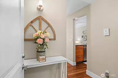 8503 Bowdoin Way #204, Edmonds, WA 98026 - Photo 4