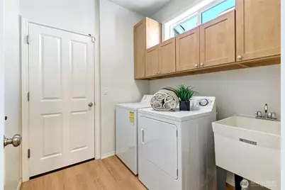 19003 NE 68th Street, Redmond, WA 98052 - Photo 40